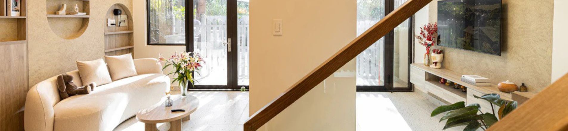 banner contact
